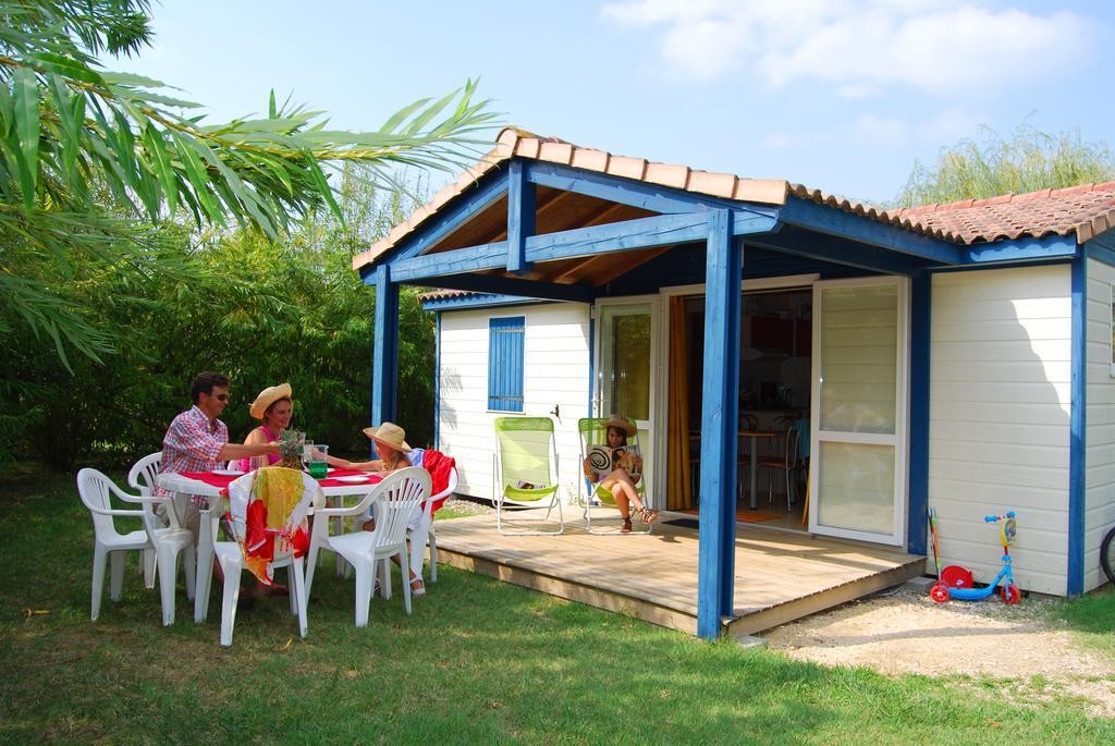 Lagrange Grand Bleu Vacances - Residence Port Lalande Castelmoron-sur-Lot Eksteriør billede