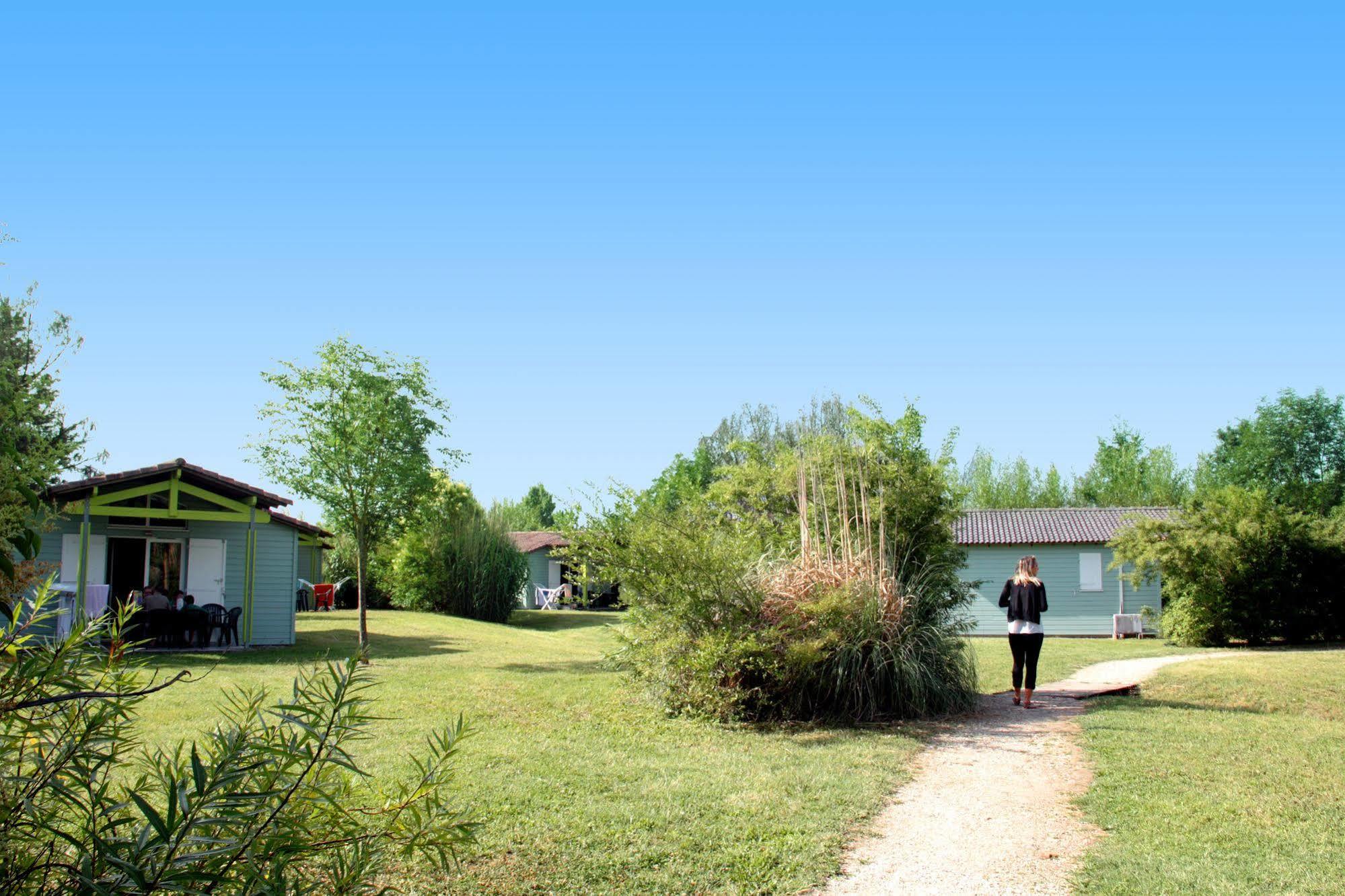 Lagrange Grand Bleu Vacances - Residence Port Lalande Castelmoron-sur-Lot Eksteriør billede