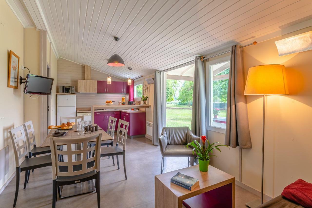 Lagrange Grand Bleu Vacances - Residence Port Lalande Castelmoron-sur-Lot Eksteriør billede